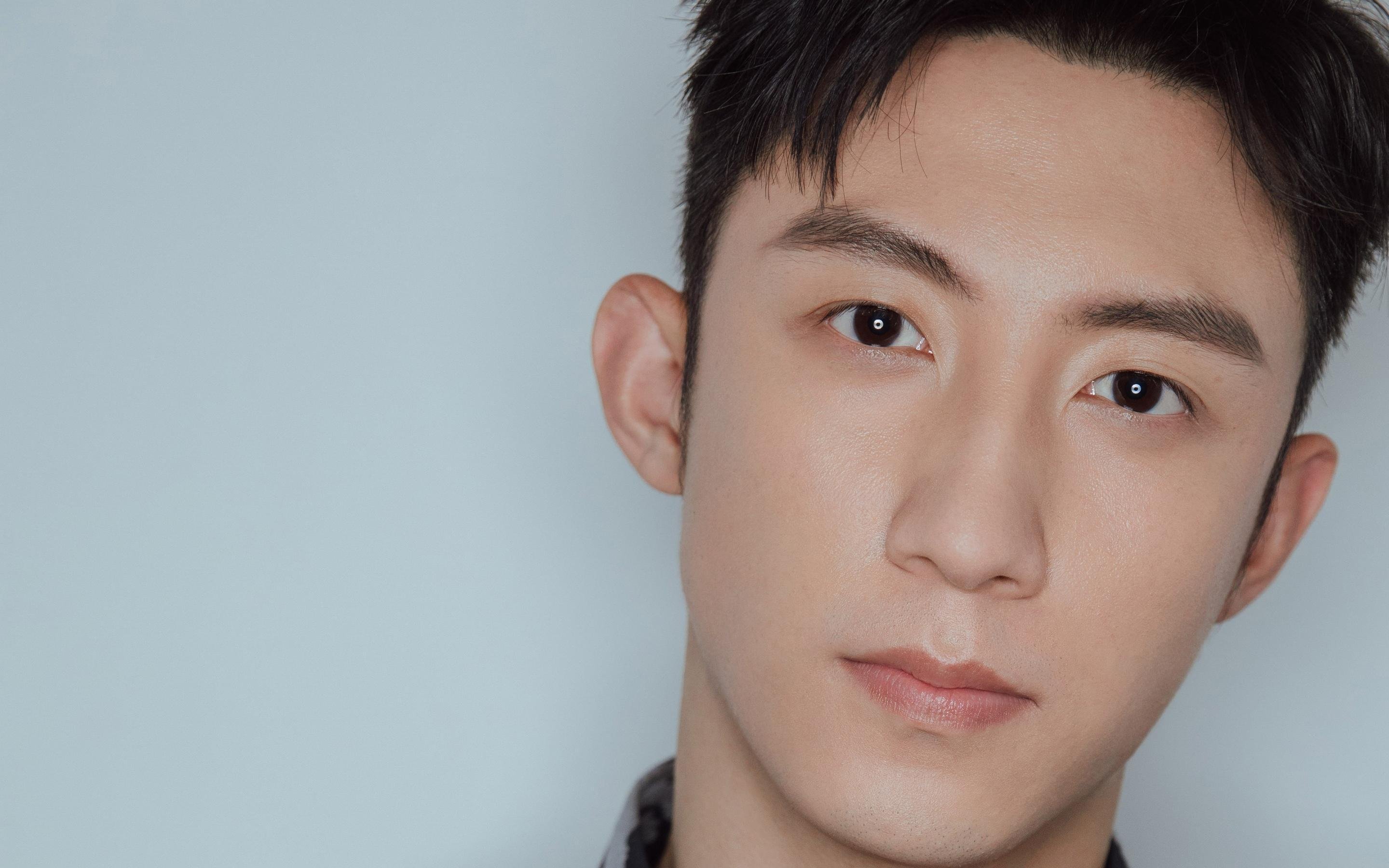 “线上线下结合，推动青少年足球科技创新”，足球线上培训平台