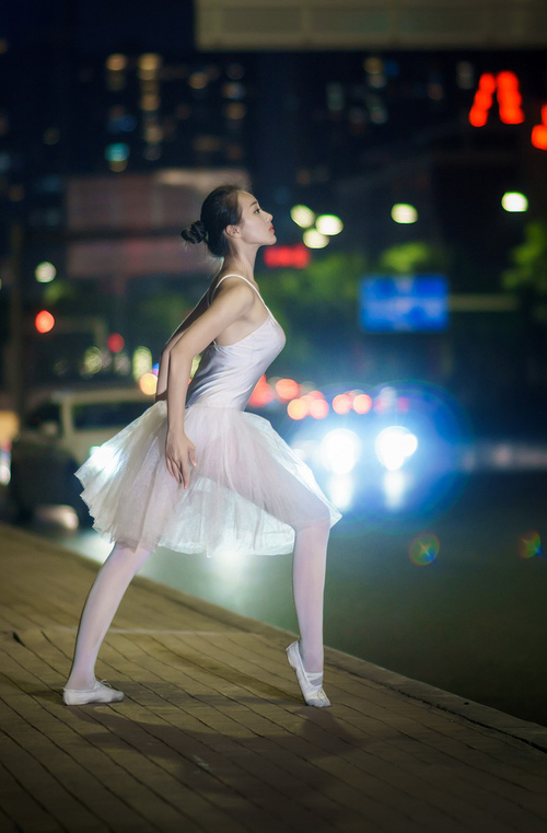 “足球公益赛事火爆,广泛带动全民健身热潮”,足球公益项目简介