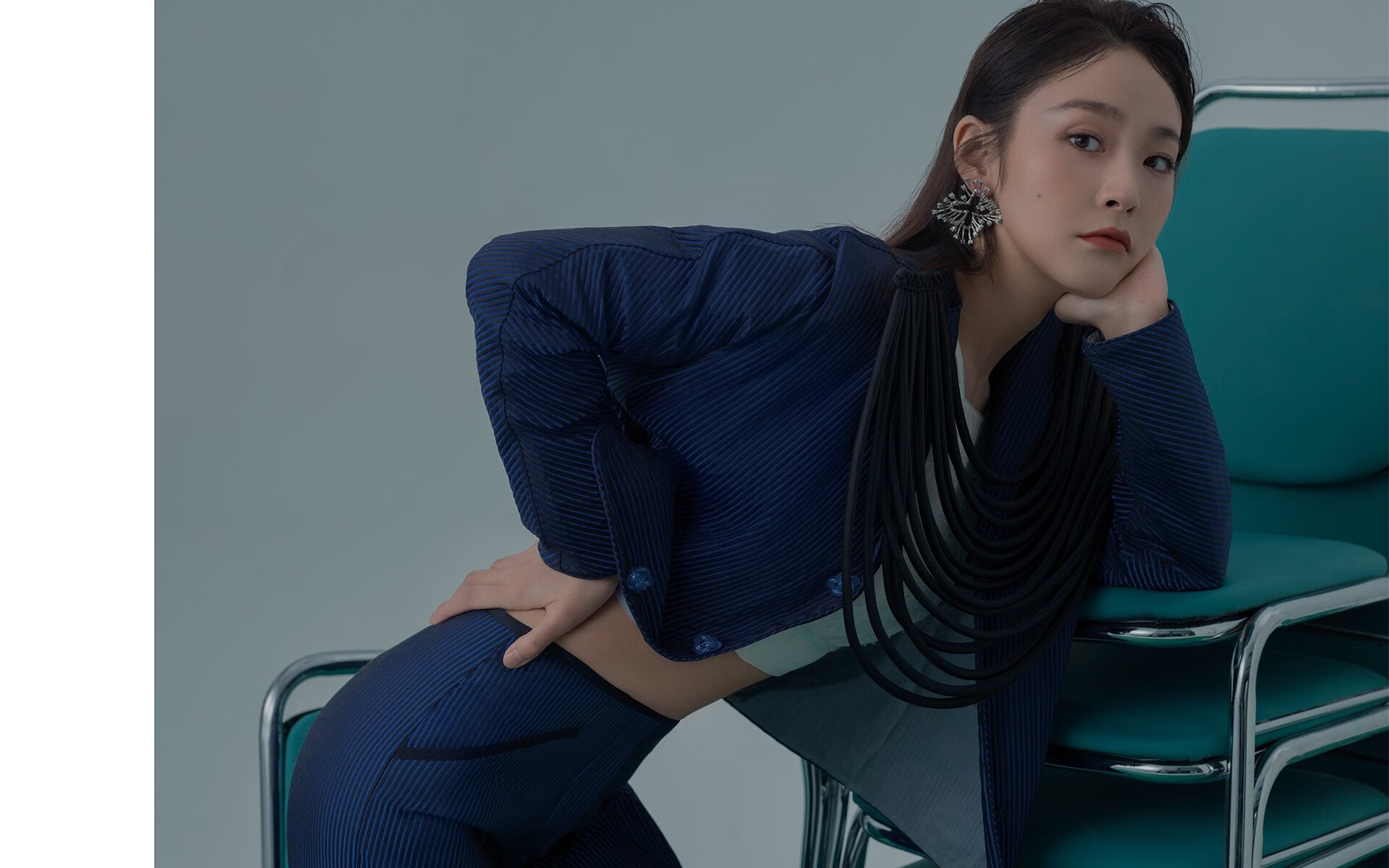 德甲豪门补强中场,目标锁定联赛冠军,德甲豪门降级