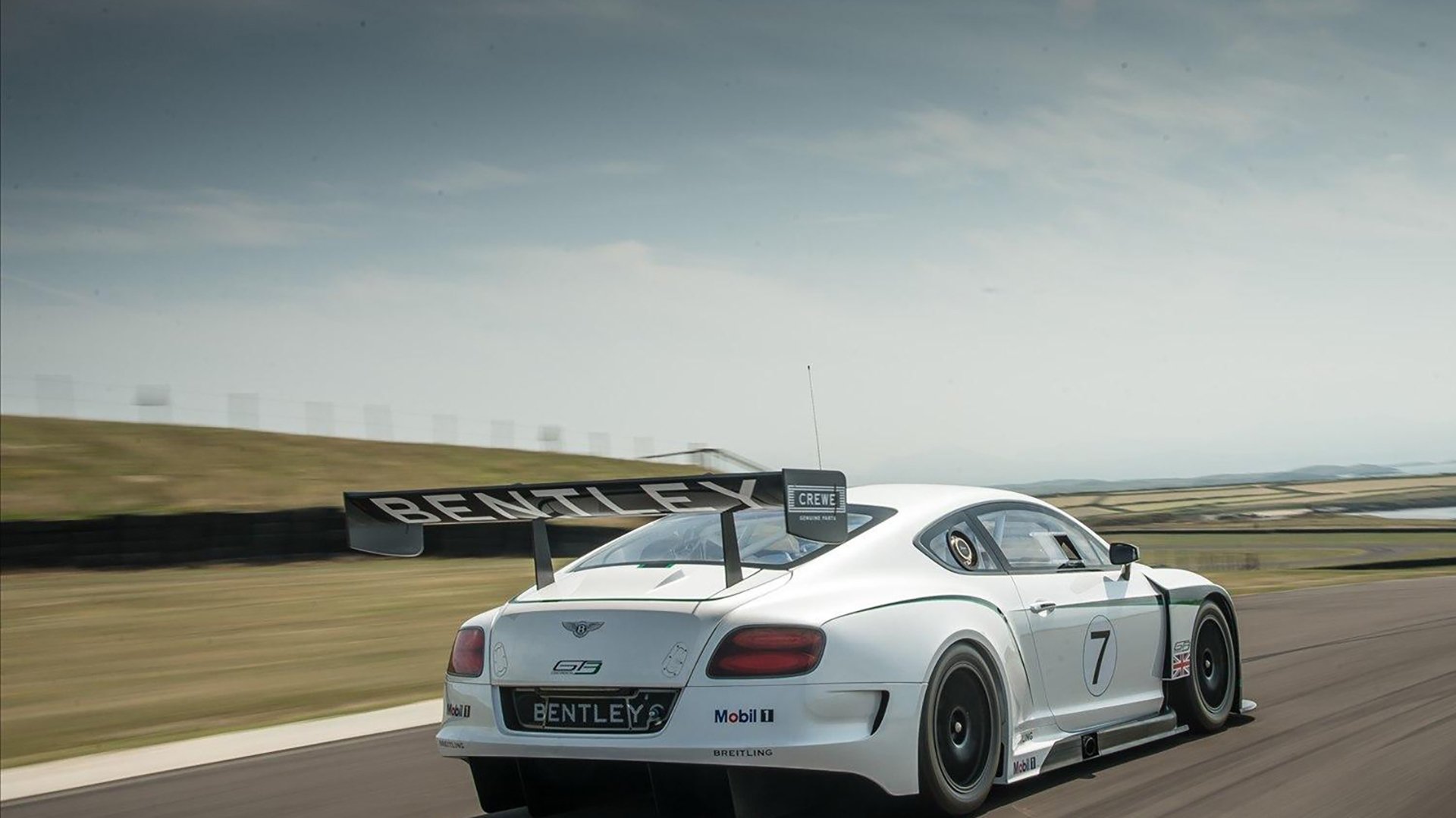 伊朗女篮在亚洲锦标赛中表现优异，志在奥运